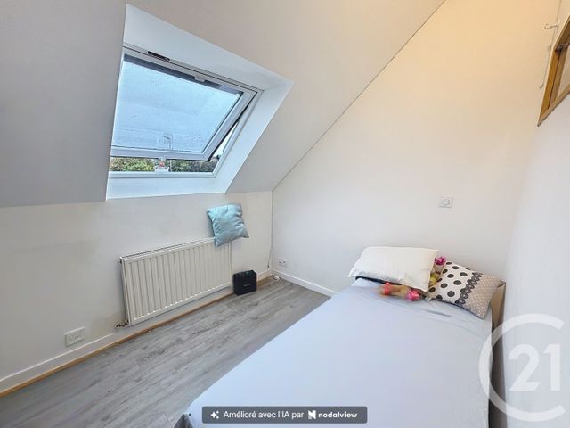 Appartement T6 à vendre - 5 pièces - 116.85 m2 - LANDIVISIAU - 29 - BRETAGNE - Century 21 Agence Du Léon