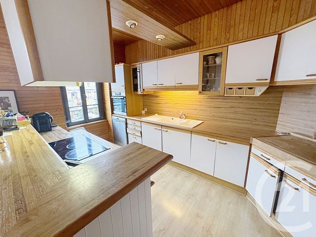 Appartement T6 à vendre - 5 pièces - 116.85 m2 - LANDIVISIAU - 29 - BRETAGNE - Century 21 Agence Du Léon