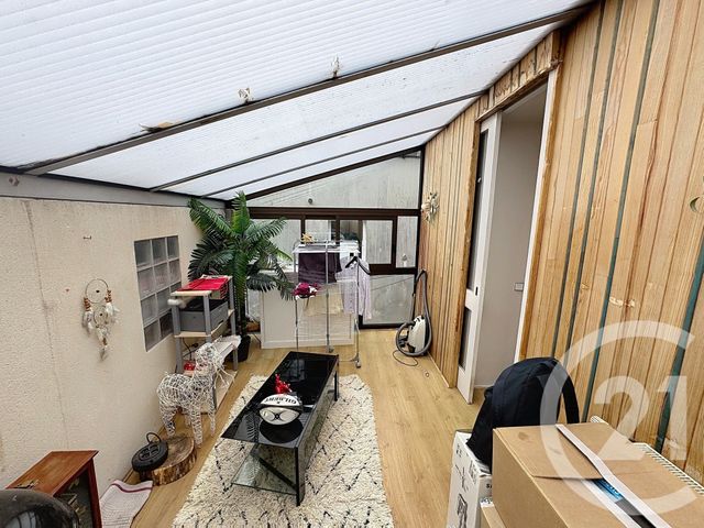 Appartement T6 à vendre - 5 pièces - 116.85 m2 - LANDIVISIAU - 29 - BRETAGNE - Century 21 Agence Du Léon