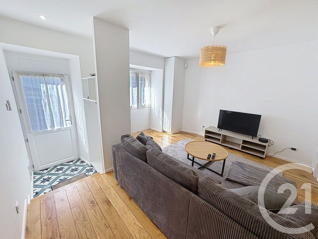 Appartement T2 à vendre - 2 pièces - 50.42 m2 - LANDERNEAU - 29 - BRETAGNE - Century 21 Agence Du Léon