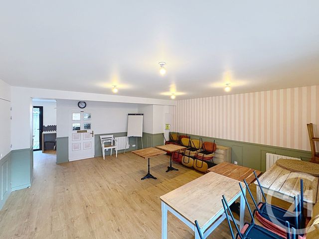Appartement Local à vendre - 2 pièces - 94.8 m2 - LANDERNEAU - 29 - BRETAGNE - Century 21 Agence Du Léon
