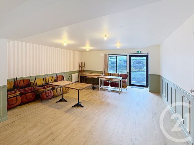 Appartement Local à vendre - 2 pièces - 94.8 m2 - LANDERNEAU - 29 - BRETAGNE - Century 21 Agence Du Léon